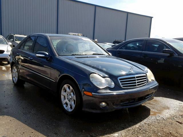 WDBRF61J75F568684 - 2005 MERCEDES-BENZ C 240 BLUE photo 1