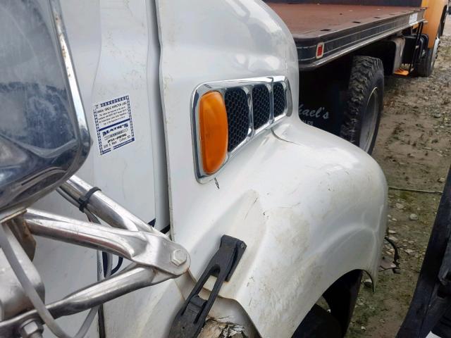 2FZACFCT44AN26262 - 2004 STERLING TRUCK ACTERRA WHITE photo 7