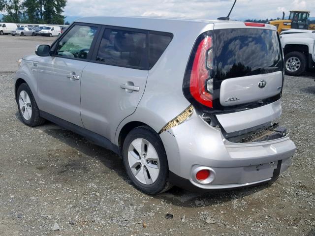 KNDJP3AE0G7013330 - 2016 KIA SOUL EV SILVER photo 3