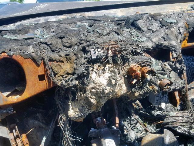 1G2WR521X2F113879 - 2002 PONTIAC GRAND PRIX BLUE photo 8