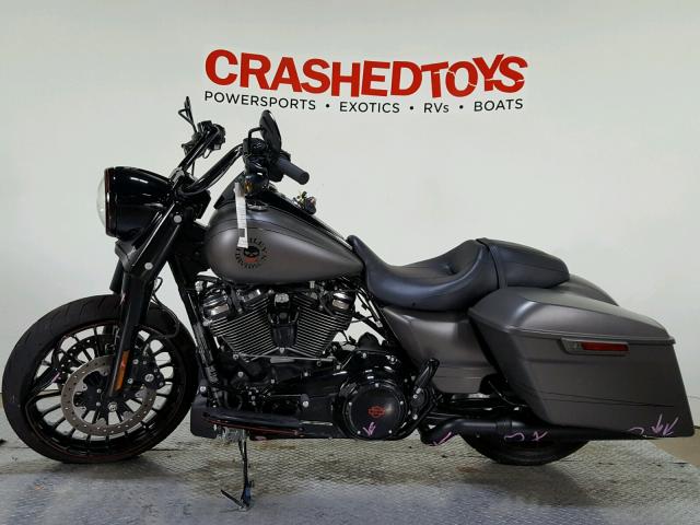 1HD1KVC17JB685215 - 2018 HARLEY-DAVIDSON FLHRXS GRAY photo 5