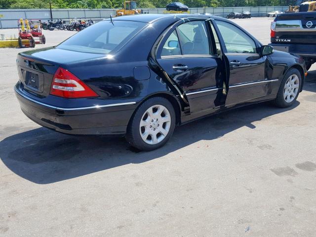 WDBRF61J75A705216 - 2005 MERCEDES-BENZ C 240 BLACK photo 4