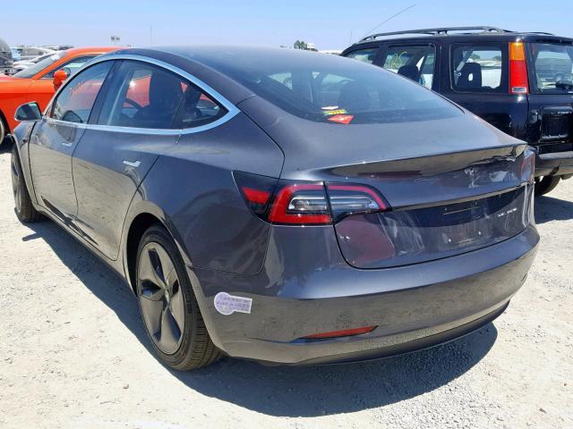 5YJ3E1EB3JF113765 - 2018 TESLA MODEL 3 CHARCOAL photo 3