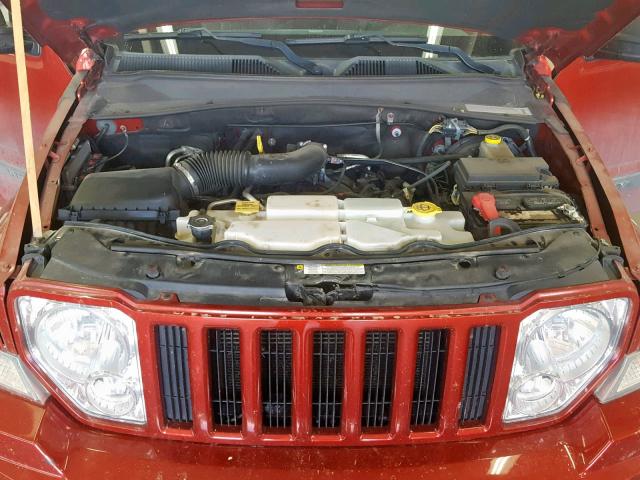 1J8GN28K18W152338 - 2008 JEEP LIBERTY SP RED photo 7