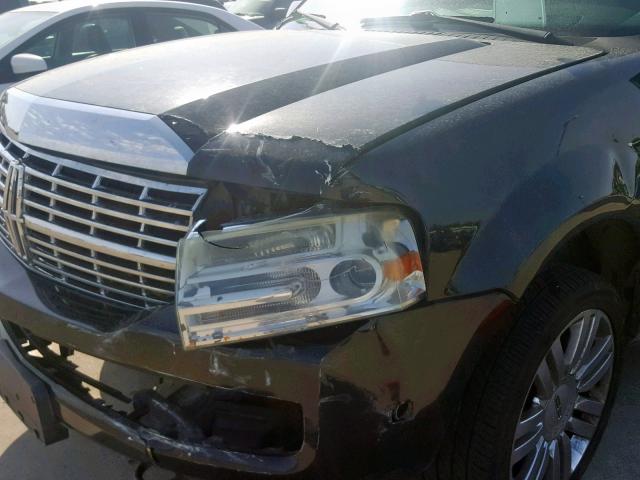 5LMFU27567LJ22407 - 2007 LINCOLN NAVIGATOR შავი ფოტო 9