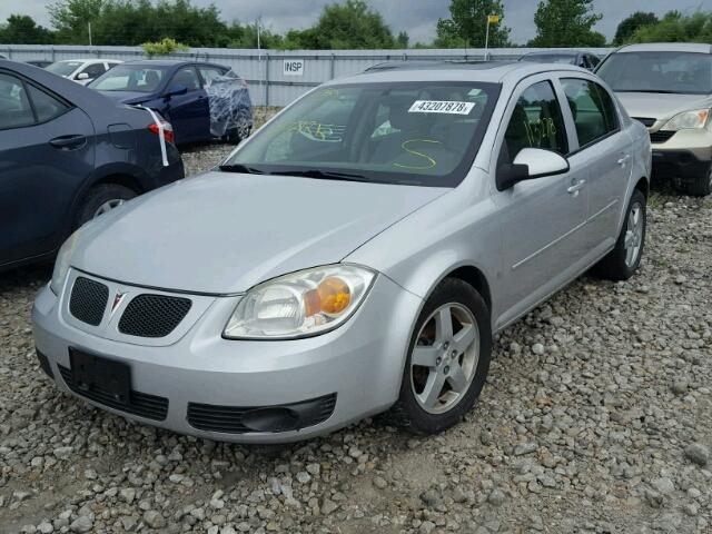 1G2AL55F367636468 - 2006 PONTIAC PURSUIT SE SILVER photo 2