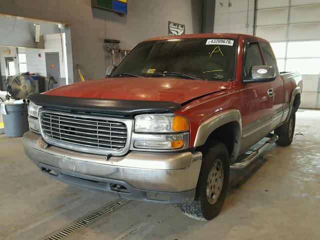 1GTEK19T7YE305593 - 2000 GMC NEW SIERRA RED photo 2