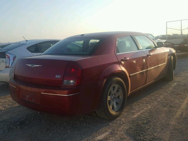 2C3KA53G77H731210 - 2007 CHRYSLER 300 TOURIN RED photo 4