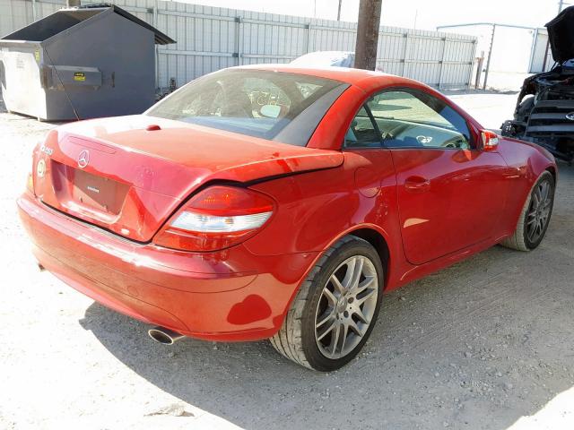 WDBWK54F87F167583 - 2007 MERCEDES-BENZ SLK 280 RED photo 4