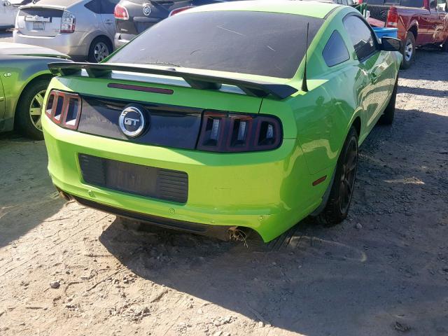 1ZVBP8CF4D5267473 - 2013 FORD MUSTANG GT GREEN photo 4