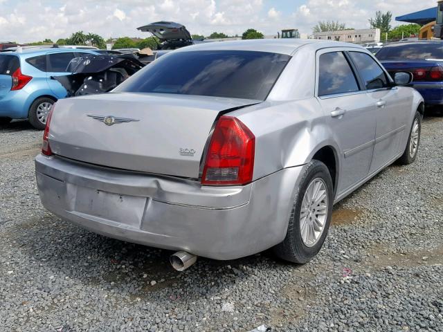 2C3KA53G06H400466 - 2006 CHRYSLER 300 TOURIN SILVER photo 4