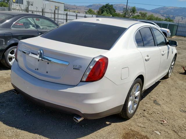 1LNHM94R79G609798 - 2009 LINCOLN MKS WHITE photo 4