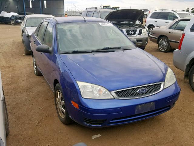 1FAFP34N55W180115 - 2005 FORD FOCUS ZX4 BLUE photo 1