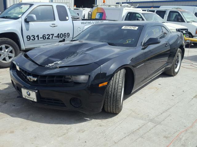 2G1FA1E38D9183832 - 2013 CHEVROLET CAMARO LS BLACK photo 2