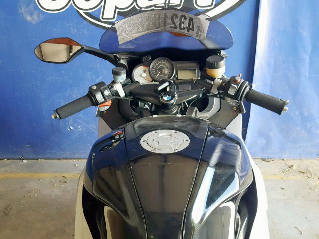 WB10591A27ZM28958 - 2007 BMW K1200 S SILVER photo 5