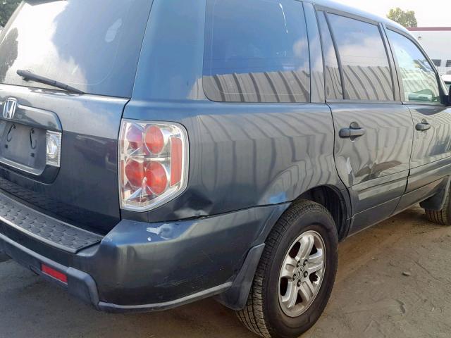 5FNYF28166B026638 - 2006 HONDA PILOT LX GRAY photo 9