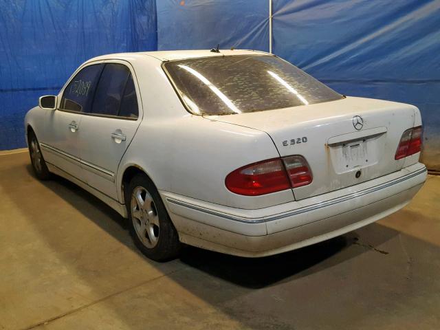 WDBJF65J12B430035 - 2002 MERCEDES-BENZ E 320 WHITE photo 3