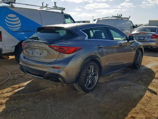 SJKCH5CPXHA032095 - 2017 INFINITI QX30 BASE GRAY photo 4