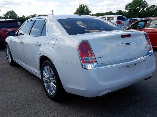 2C3CCARG4DH740408 - 2013 CHRYSLER 300 WHITE photo 3