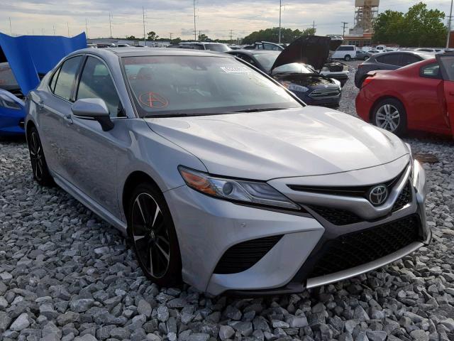 4T1B61HK9JU124728 - 2018 TOYOTA CAMRY XSE SILVER photo 1