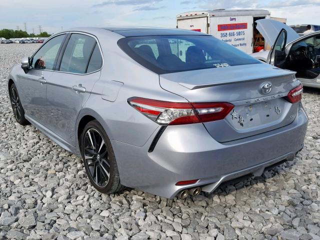 4T1B61HK9JU124728 - 2018 TOYOTA CAMRY XSE SILVER photo 3