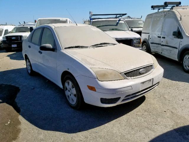 1FAHP34N57W359606 - 2007 FORD FOCUS ZX4 WHITE photo 1