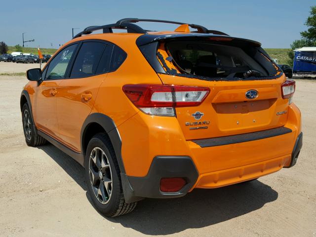 JF2GTADC3J8334561 - 2018 SUBARU CROSSTREK ORANGE photo 3