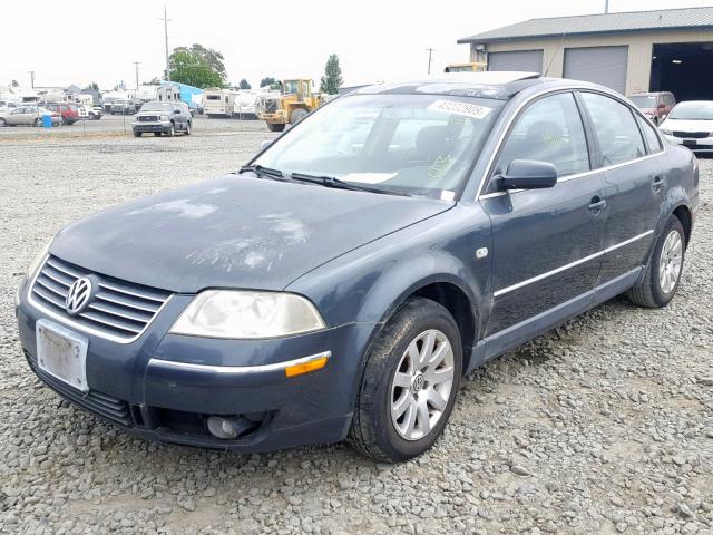 WVWPD63B22P453985 - 2002 VOLKSWAGEN PASSAT GLS BLUE photo 2