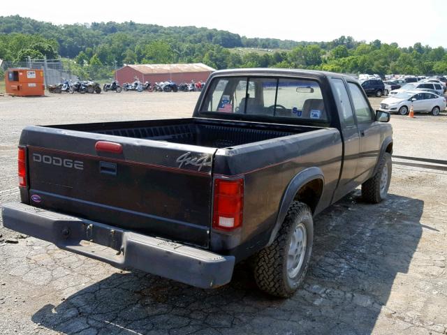 1B7GG23Y2SW928738 - 1995 DODGE DAKOTA BLACK photo 4