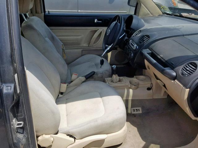 3VWCA21C5XM404401 - 1999 VOLKSWAGEN NEW BEETLE BLACK photo 5