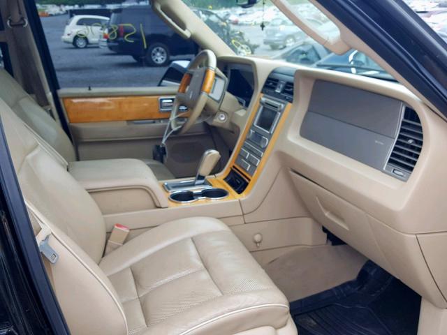 5LMFL28528LJ17014 - 2008 LINCOLN NAVIGATOR BLACK photo 5