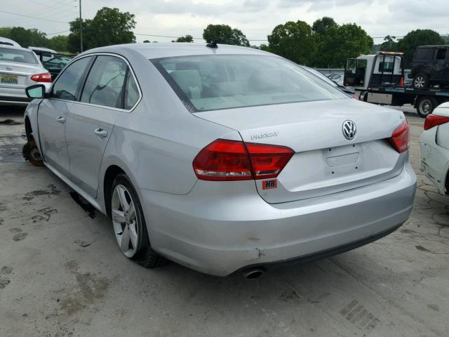 1VWBP7A33DC049314 - 2013 VOLKSWAGEN PASSAT SE SILVER photo 3