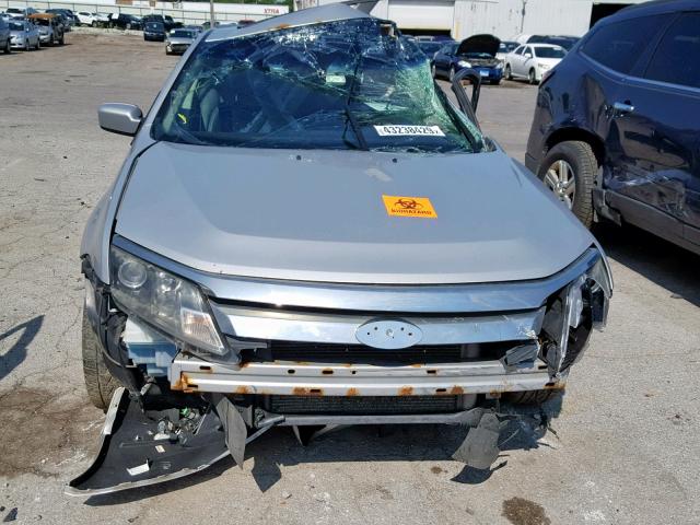 3FAHP0KC1AR152754 - 2010 FORD FUSION SPO SILVER photo 9