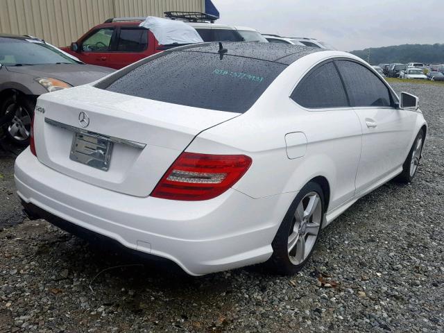 WDDGJ4HB7DG048736 - 2013 MERCEDES-BENZ C 250 WHITE photo 4