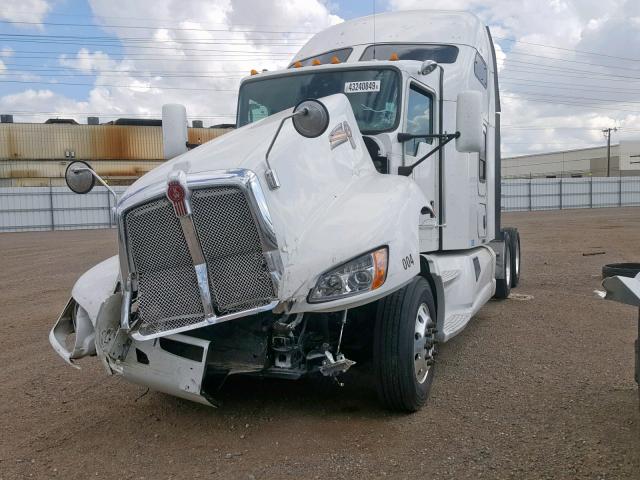 1XKAA49X3DJ288349 - 2013 KENWORTH CONSTRUCTI WHITE photo 2