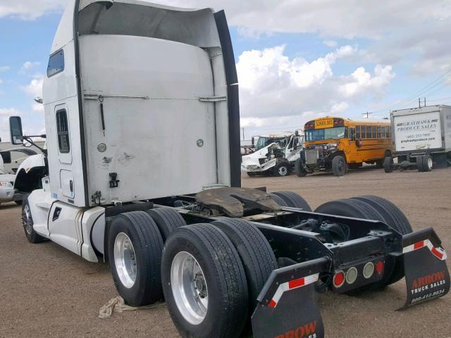 1XKAA49X3DJ288349 - 2013 KENWORTH CONSTRUCTI WHITE photo 3