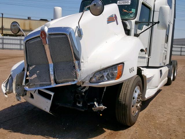 1XKAA49X3DJ288349 - 2013 KENWORTH CONSTRUCTI WHITE photo 9