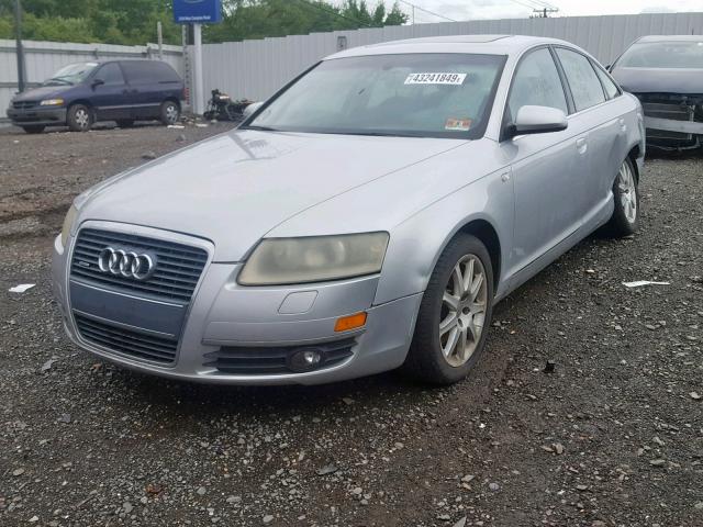 WAUDG74F85N070745 - 2005 AUDI A6 3.2 QUA SILVER photo 2