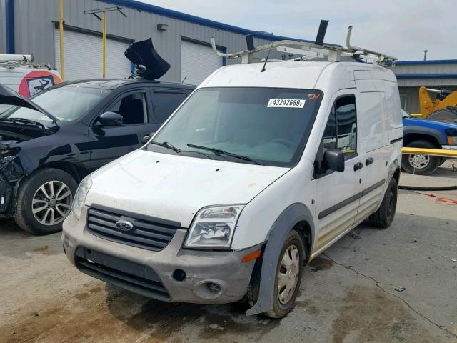 NM0LS7BN3BT043948 - 2011 FORD TRANSIT CO WHITE photo 2