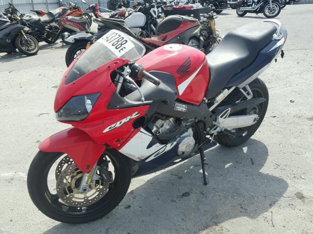 JH2PC35172M301490 - 2002 HONDA CBR600 F4 RED photo 2