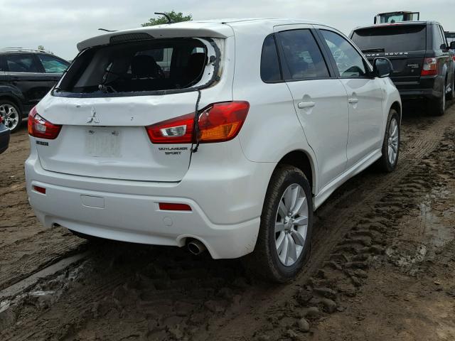 JA4AP4AU4BZ022181 - 2011 MITSUBISHI OUTLANDER WHITE photo 4