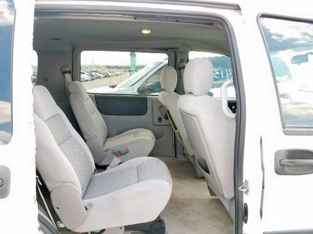 1GNDV23118D206197 - 2008 CHEVROLET UPLANDER L WHITE photo 6