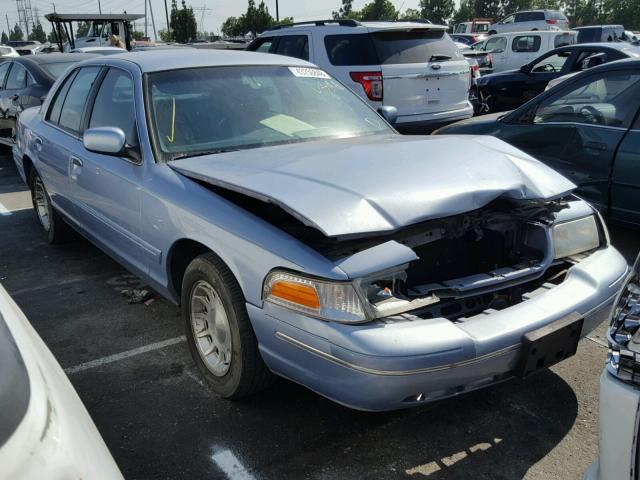 2FAFP74W9WX132235 - 1998 FORD CROWN VICT BLUE photo 1