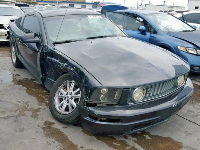 1ZVHT80N285141331 - 2008 FORD MUSTANG CHARCOAL photo 1