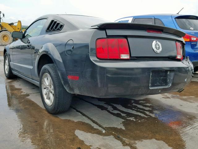 1ZVHT80N285141331 - 2008 FORD MUSTANG CHARCOAL photo 3