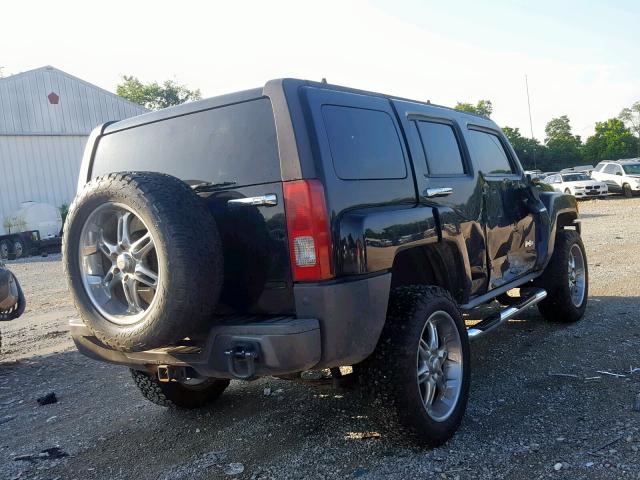 5GTDN136468235559 - 2006 HUMMER H3 BLACK photo 4