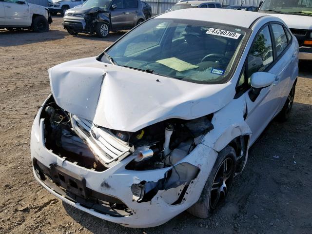 3FADP4AJ3DM131024 - 2013 FORD FIESTA S WHITE photo 2