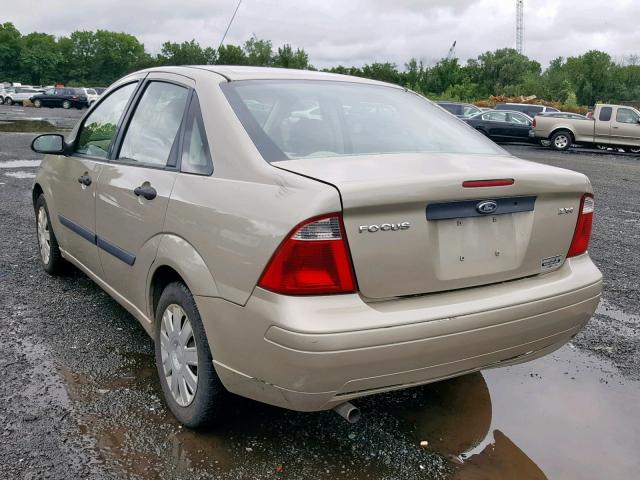 1FAFP34N36W147857 - 2006 FORD FOCUS ZX4 BEIGE photo 3