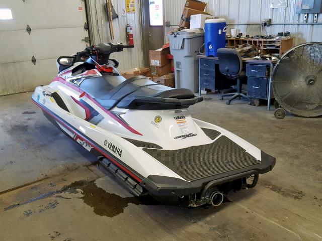 USYAMA1605L516 - 2016 YAMAHA VXR WHITE photo 3