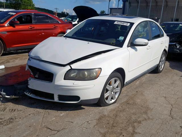 YV1MS382972264670 - 2007 VOLVO S40 2.4I WHITE photo 2